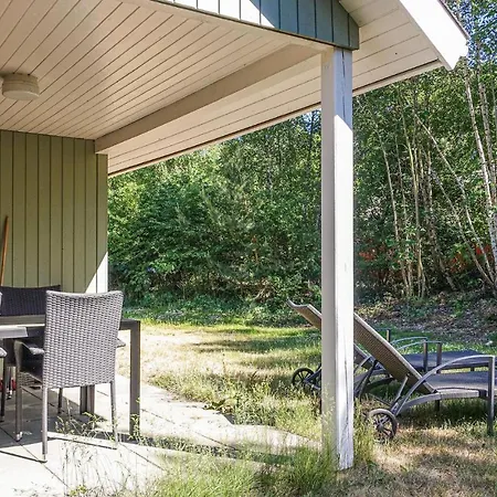 Semesterbostad Cozy In Aakirkeby With Wifi Vester Somarken