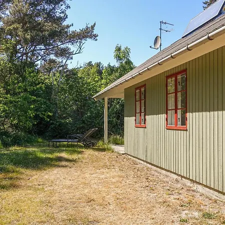 Cozy In Aakirkeby With Wifi