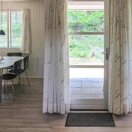 Cozy In Aakirkeby With Wifi Semesterbostad Vester Somarken